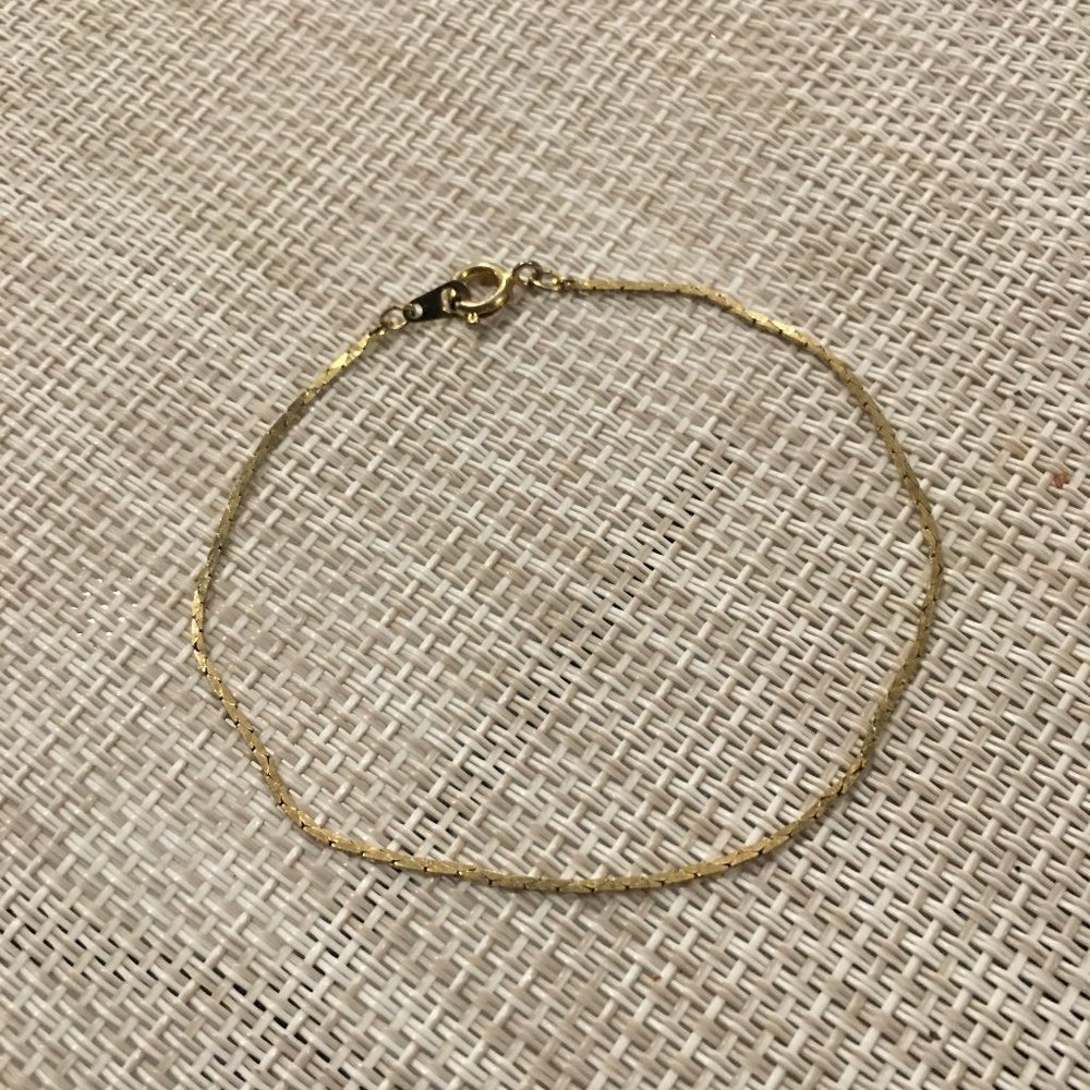 Vintage gold bracelet